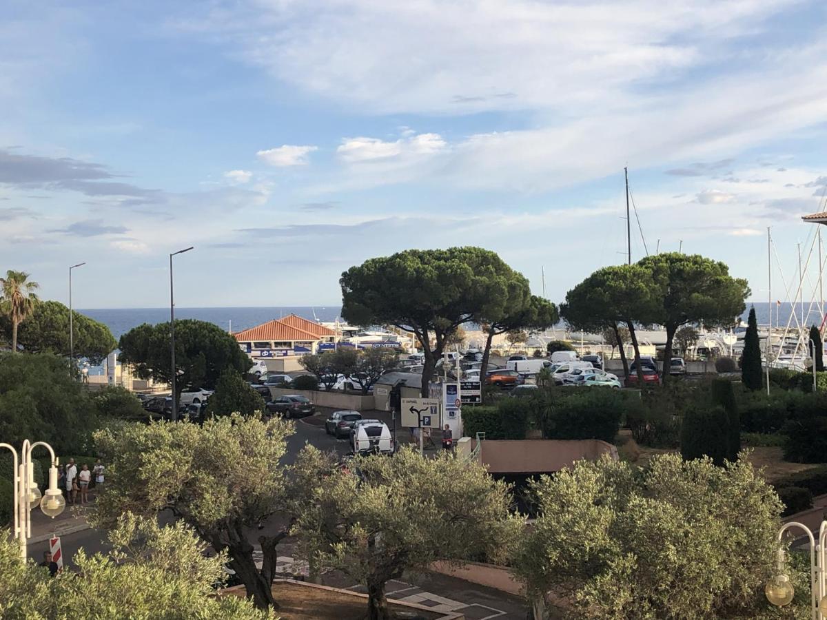 Port * Frejus